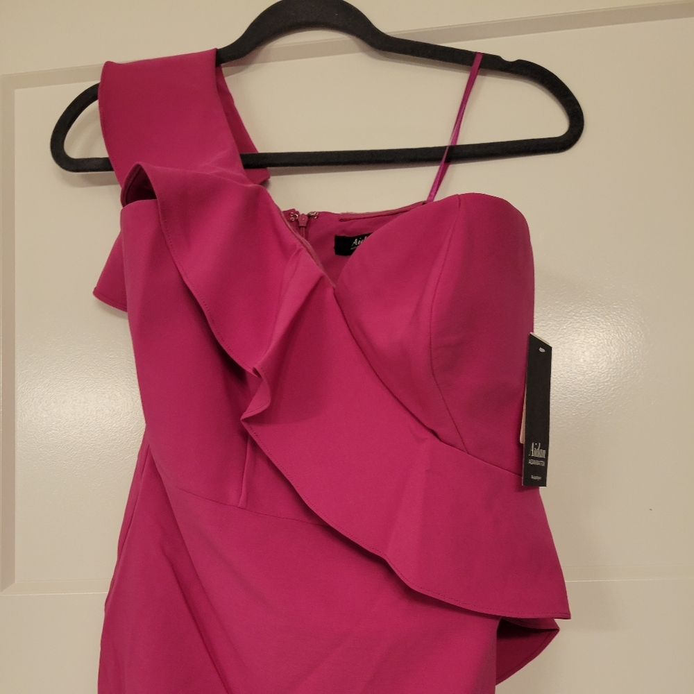 NWT AIDAN AIDAN MATTOX Ruffle One Shoulder Cocktail Dress Size 10 Color Geranium